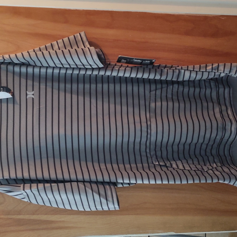 Hurley/Nike boys XL gray striped shirt